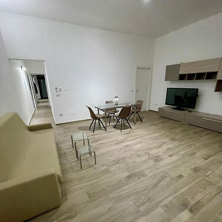 Cristina Home San Pietro Vernotico Extérieur photo